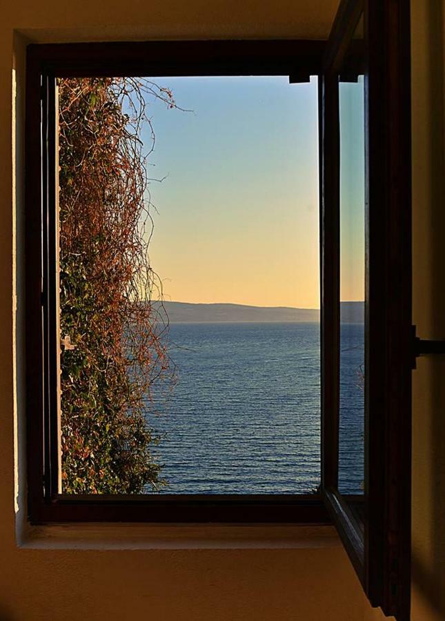 Cosy Sunset Apartment Омиш Экстерьер фото