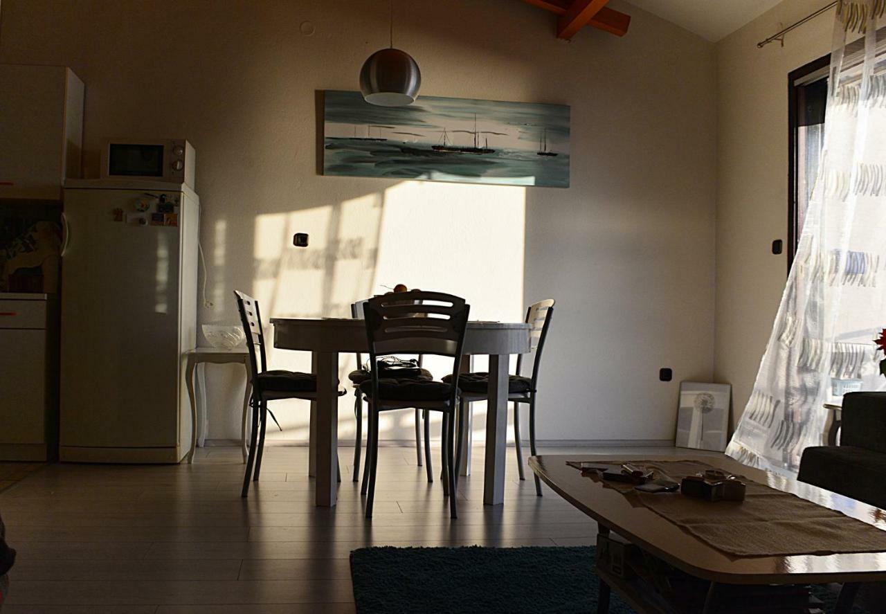 Cosy Sunset Apartment Омиш Экстерьер фото